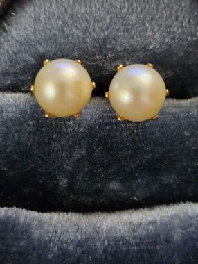 14k Pearl Yellow Gold Stud Earrings (Vintage)